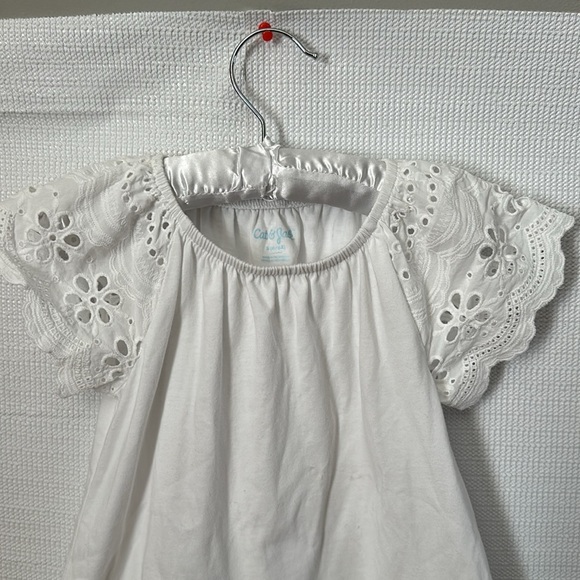 CAT & JACK Girls Blouse Flower Eyelet Sleeves White Size Small (6/6X) - Picture 2 of 5